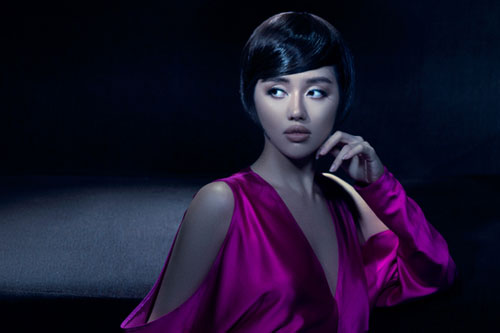 Khánh Linh muốn theo nghiệp diễn