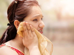 Mùa hè đi biển là phải mặc váy maxi, nhưng nàng đã biết cách chọn thế nào cho tôn dáng?