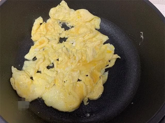 canh tôm trứng 8