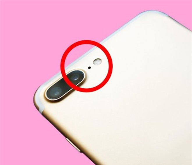 Cái chấm đen nhỏ trên điện thoại iPhone này để làm gì?