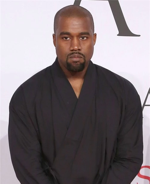 Kanye West liên tục đăng đàn chỉ trích vợ.