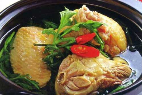 Đổ thứ này vào nấu với thịt gà, món ăn ngọt lịm, nhanh nhừ mà chẳng cần nồi áp suất