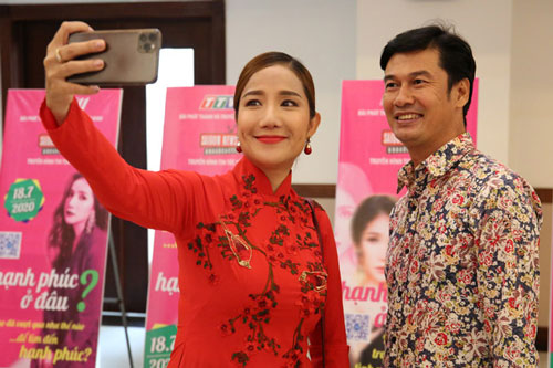 Tiết Cương trải lòng chuyện tình cảm với Cát Tường