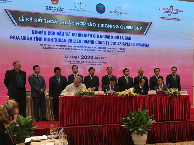 Ký kết Biên bản Ghi nhớ phát triển dự án điện gió tại Bình Thuận