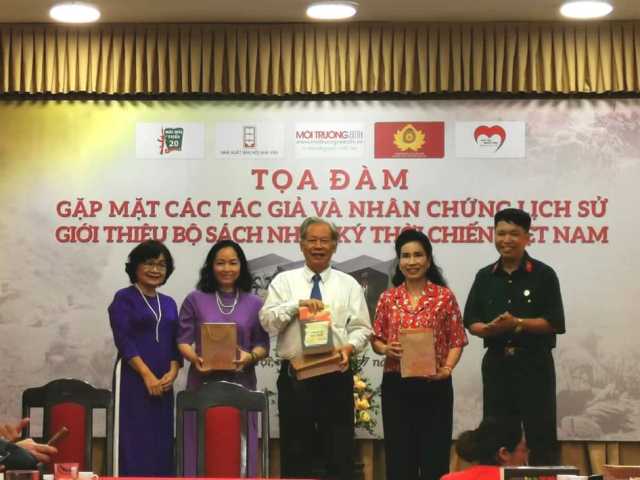 Tọa đàm giới thiệu giá trị bộ sách “Nhật ký thời chiến Việt Nam"