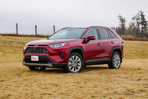 SUV cỡ nhỏ tốt nhất cho gia đình: Toyota RAV4 2020.