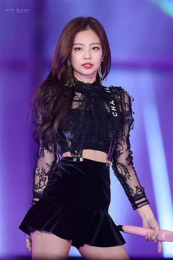 4 năm debut, 6 scandal đình đám bủa vây Jennie BlackPink - Ảnh 1