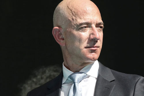 Tài sản người giàu nhất hành tinh tăng kỷ lục 13 tỷ USD chỉ trong 1 ngày