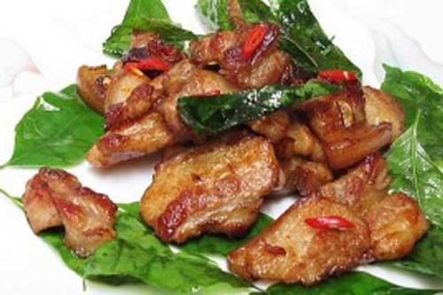 Thịt ba chỉ nướng lá chanh kiểu này thơm ngon "bá cháy", ăn bao nhiêu cũng hết