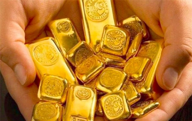 Giá vàng lập đỉnh mới: Nhà đầu tư nên mua bao nhiêu? - Ảnh 1. Giá vàng lập đỉnh mới: Nhà đầu tư nên mua bao nhiêu? - Ảnh 1.