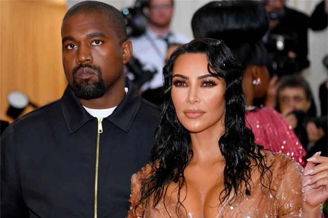 Kim Kardashian và Kanye West đang căng thẳng vì vấn đề sức khỏe tâm thần của rapper.