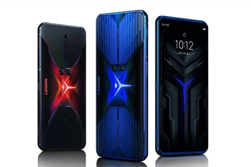 Lenovo Legion Phone Duel sở hữu thiết kế góc cạnh và hầm hố. Mặt lưng của máy gây ấn tượng với logo chữ Y có thể phát sáng với đèn LED RGB. Kích thước và trọng lượng của máy chưa được hé lộ. 