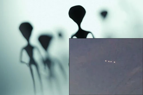 4 vật thể lạ phát sáng kỳ lạ trên bầu trời khiến nhiều người nghi ngờ đây có thể là các UFO.