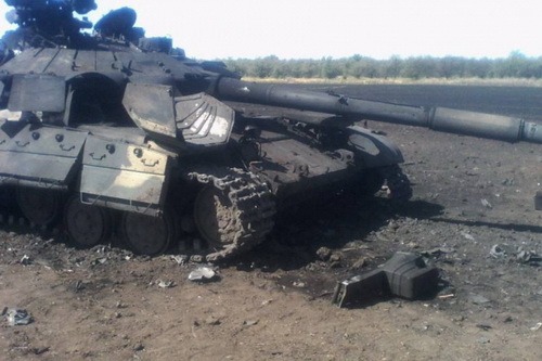 T-84 Oplot Ukraine không thể chịu được phát bắn từ M1 Abrams