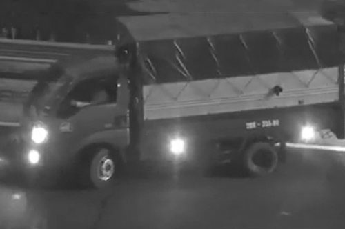 Phạt 17 triệu, tước GPLX 6 tháng với nữ "quái xế" đi ngược chiều trên cao tốc Hà Nội – Hải Phòng