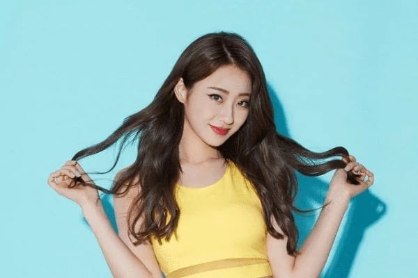 Kyungri tâm sự cô cảm thấy rất khó khăn và đau đớn khi 9MUSES tan rã.