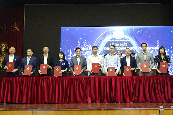 Ra mắt cổng hỗ trợ thanh toán quốc gia PayGov: Gỡ “nút thắt”trong thanh toán dịch vụ công trực tuyến