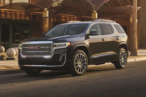 6. GMC Acadia 2020 (giá khởi điểm: 29.800 USD).