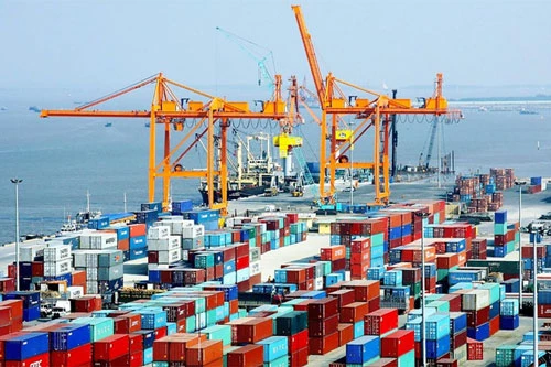 Dự báo, hoạt động thương mại của Việt Nam sẽ cải thiện trong nửa cuối năm. (Ảnh minh họa: VGP)