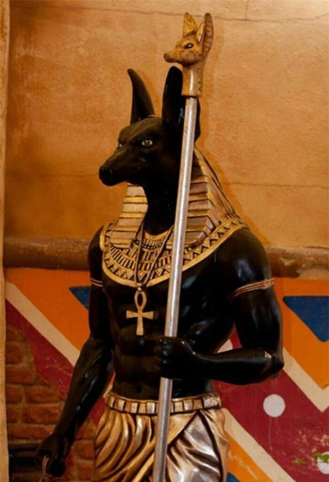 Tượng Anubis.