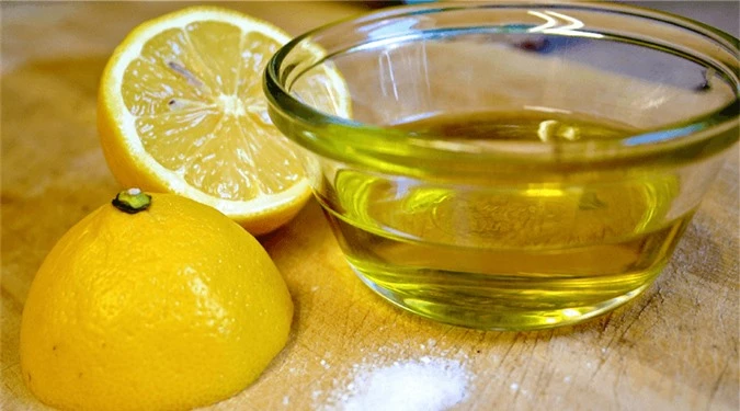 Healing-Properties-of-Olive-Oil-with-Lemon-Juice