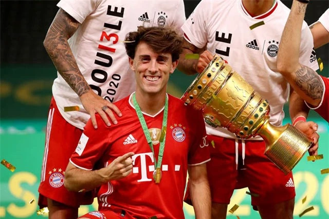 Odriozola trong màu áo Bayern
