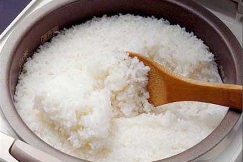 Mẹo hay chữa cơm nhão, bị cứng hay sống hoặc khê nhanh gọn đơn giản nhất, biến thành ngon tuyệt vời