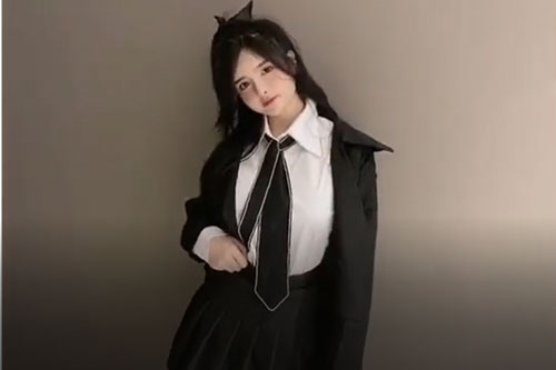 CLIP: Giới trẻ Việt cover trào lưu đang "làm mưa làm gió" trên mạng xã hội TikTok