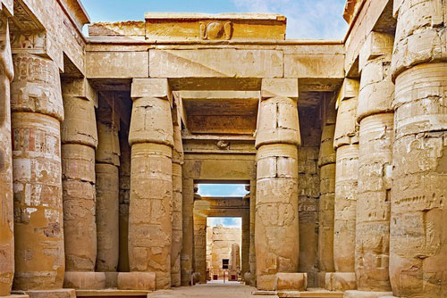 Khám phá ngôi đền thiêng Karnak tại Ai Cập