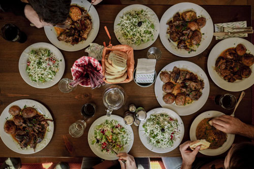 Ăn tối sai cách: Không những không hấp thụ được mà còn sinh bệnh