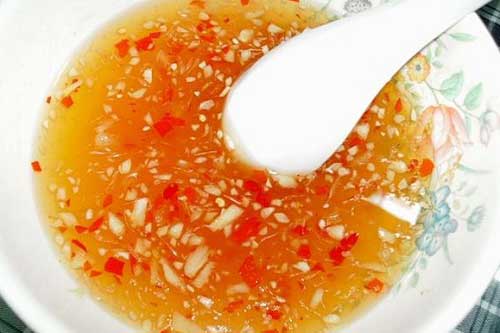 Pha nước chấm cho thêm thứ này vào chấm món nào cũng ngon hết ý