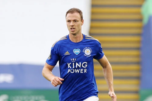 Trung vệ: Jonny Evans (Leicester City).