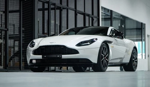 Aston Martin DB11 màu trắng Morning Frost 