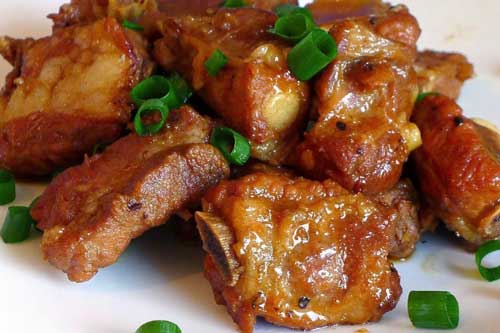 Bật mí tuyệt chiêu làm sườn kho tiêu ăn nhiều không tưởng, nhìn là thèm bao nhiêu cơm cũng hết