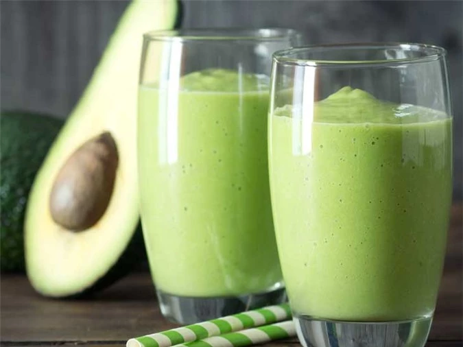 AN459-Avocado-Smoothies-732x549-thumb