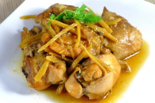 Đơn giản là thịt gà kho thôi nhưng chỉ cần cho thêm thứ này lại thơm ngon khó cưỡng đến vậy