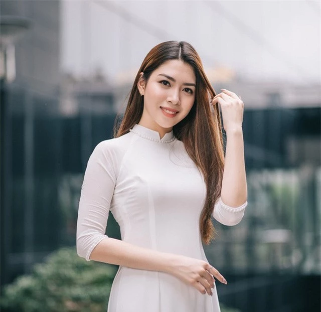 3 nữ sinh thi Hoa hậu Việt Nam đều học giỏi, năng động - Ảnh 3.