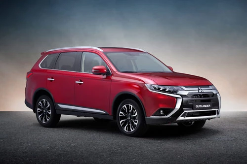 Mitsubishi Outlander 2020.