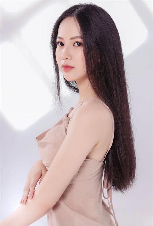 6 nhan sắc sáng giá đầu tiên của Hoa hậu Việt Nam 2020 - Ảnh 11