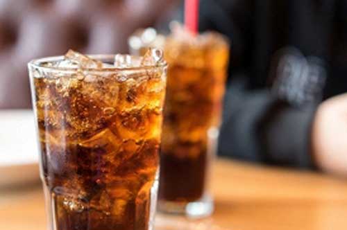 Coca không chỉ là nước giải khát mà còn có vô vàn công dụng hay ho, ít người biết đến