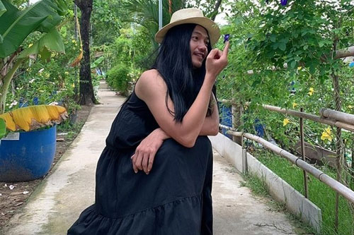 Quang Tuấn giả gái và đóng 2 vai