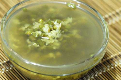 Bị những bệnh này đừng tốn tiền mua thuốc tây, lấy ngay nắm đậu xanh là khỏi