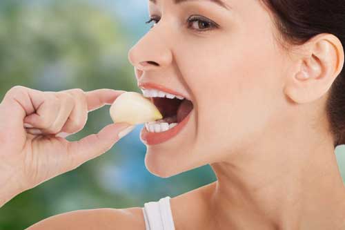 Ngậm tép tỏi trong miệng khoảng 30 phút điều thần kỳ gì sẽ xảy ra với cơ thể bạn?