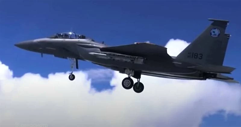Bộ Quốc phòng Mỹ vẫn đặt hàng sản xuất mới tiêm kích F-15. Ảnh: Topwar.