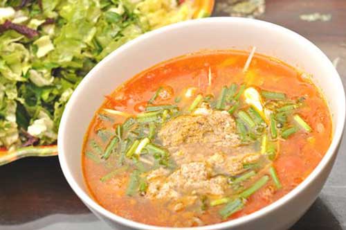 Học cách nấu canh riêu cua đồng ngon chuẩn vị cho mùa hè thanh mát