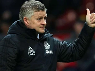 Solskjaer gửi thông điệp đáng chú ý tới Ed Woodward ngay sau khi M.U chắc suất dự Champions League