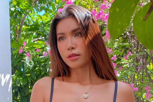 Minh Tú mất 5 triệu đồng vì quá cân hành lý