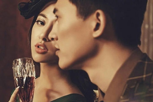 "Rau sạch" ôm bầu đến nhà tố tội, chồng vội cầu cứu vợ... giải nguy