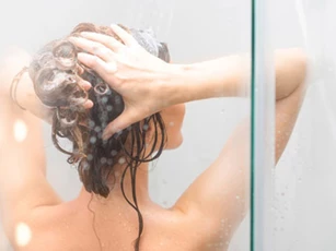 Tranh cãi tắm nước ấm hay nước lạnh tốt hơn? Câu trả lời khiến nhiều người 'ngã ngửa'