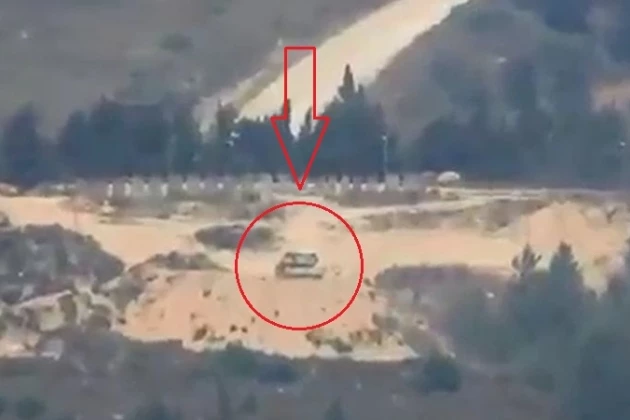 Xe tăng chiến đấu chủ lực Merkava của Israel bị Hezbollah tấn công bằng tên lửa chống tăng. Ảnh: South Front.